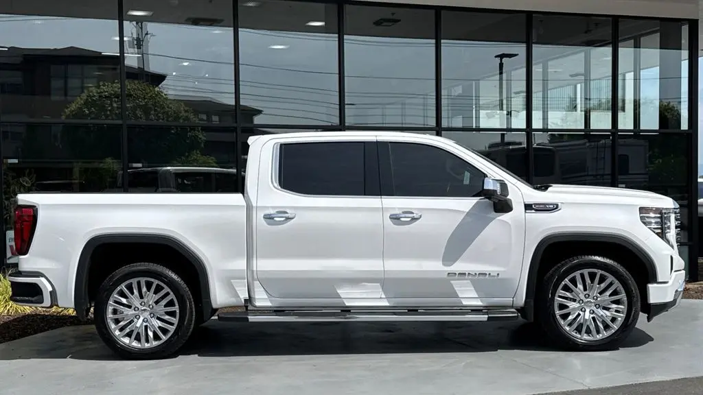 2025 GMC Sierra 1500 Denali