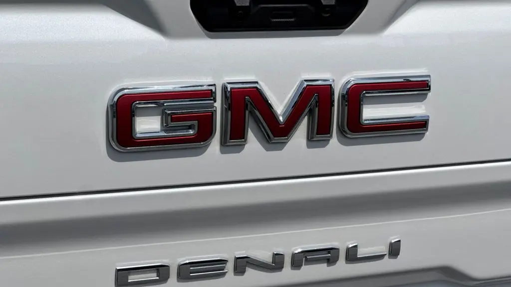 2025 GMC Sierra 1500 Denali