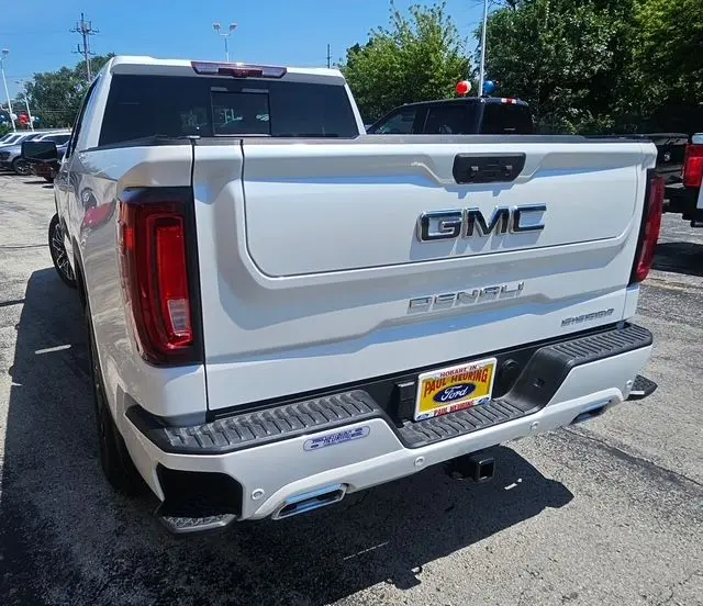 2023 GMC Sierra - $62,495