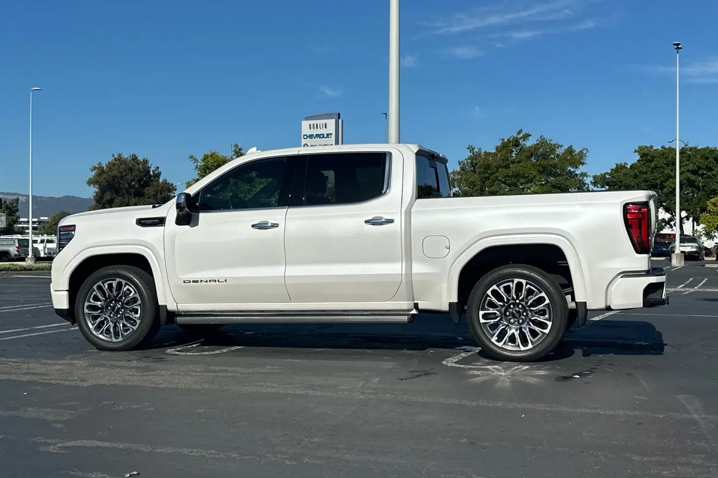 2025 GMC Sierra