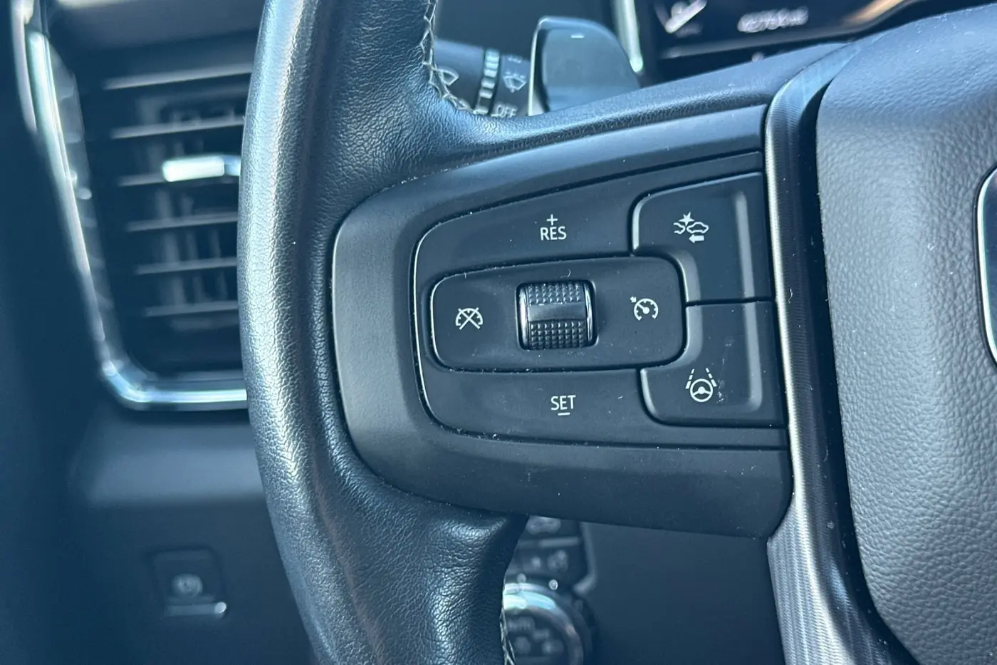 2025 GMC Sierra