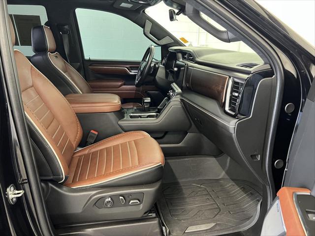 2024 GMC Sierra 1500 Denali Ultimate — photo 1 of 12