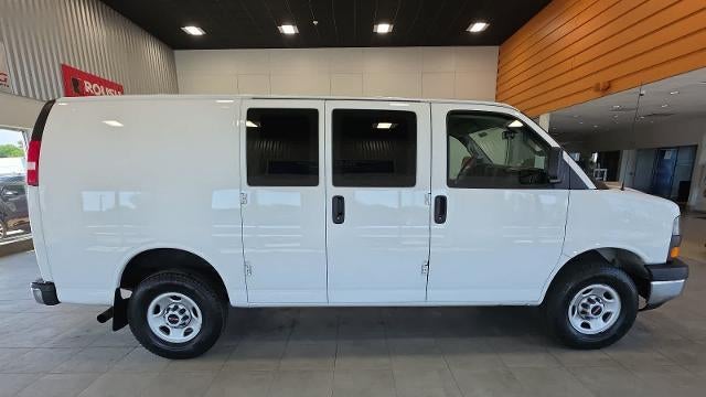 2023 GMC Savana 2500