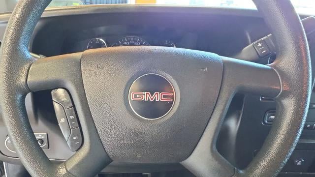2023 GMC Savana 2500
