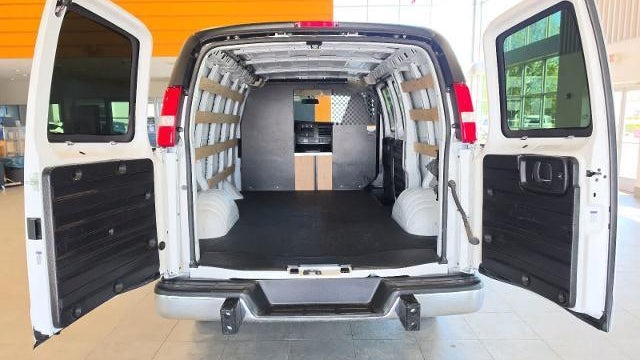 2023 GMC Savana 2500
