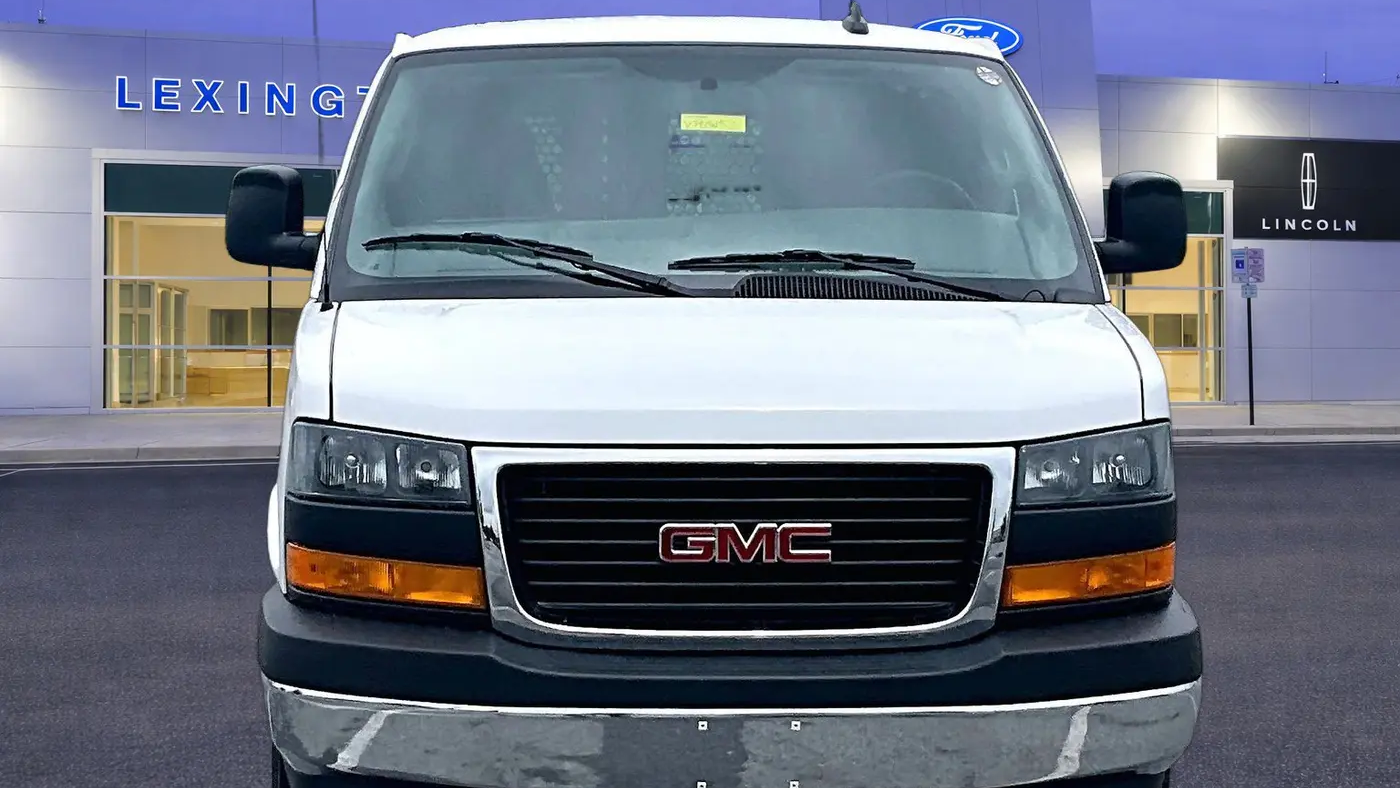 2023 GMC Savana 2500