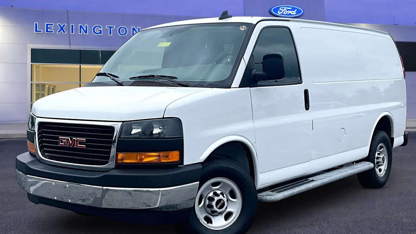 2023 GMC Savana 2500