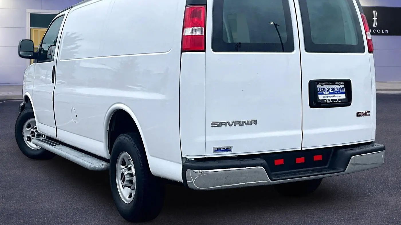 2023 GMC Savana 2500