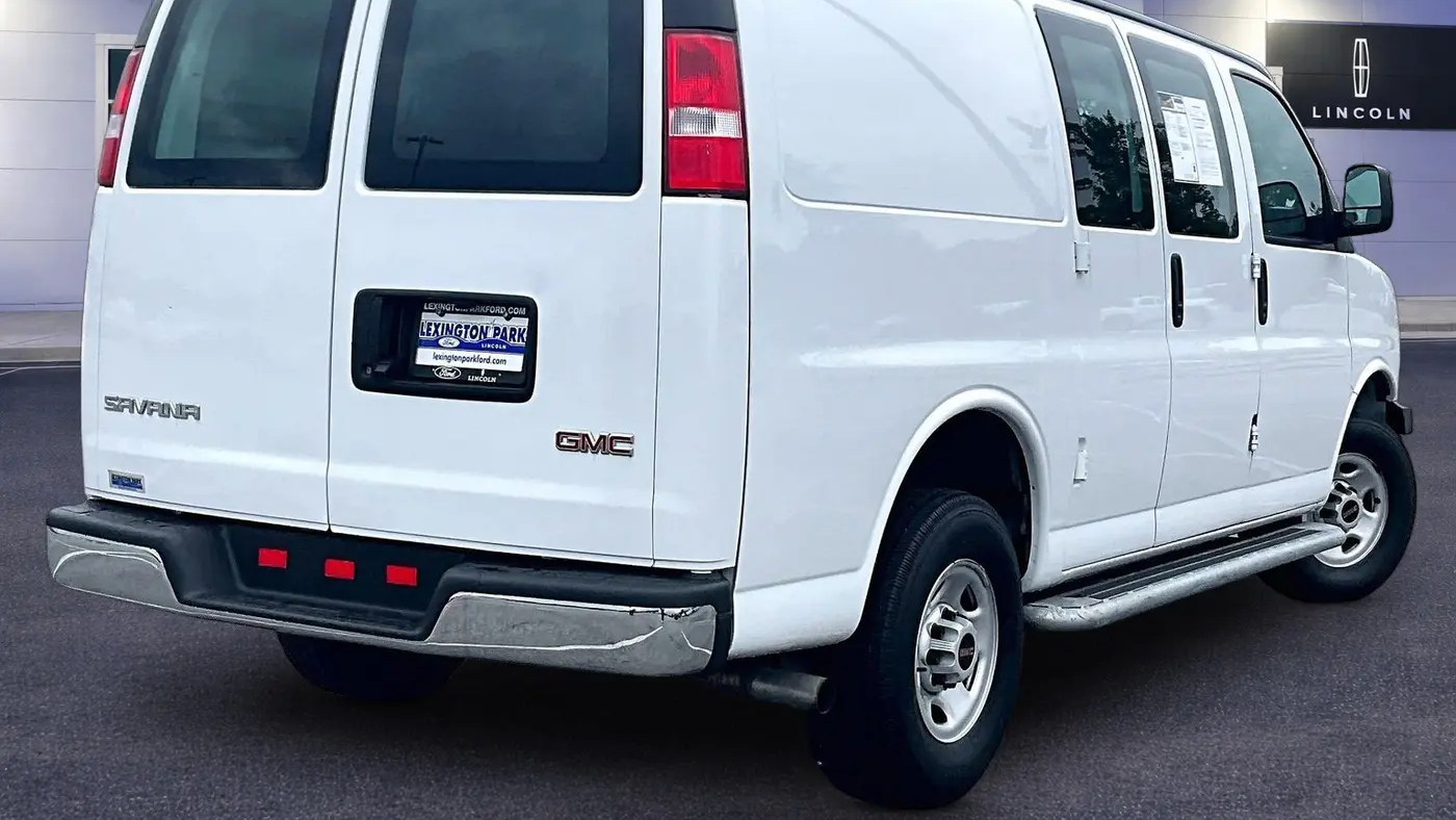 2023 GMC Savana 2500