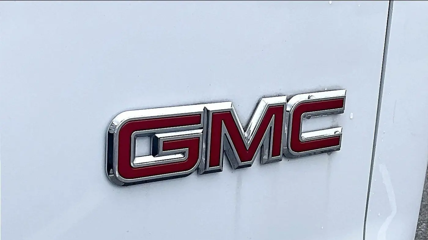 2023 GMC Savana 2500