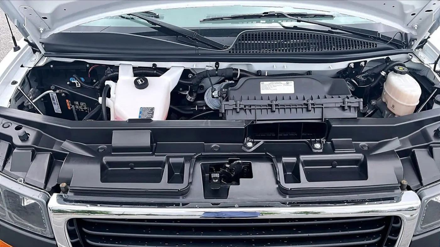 2023 GMC Savana 2500