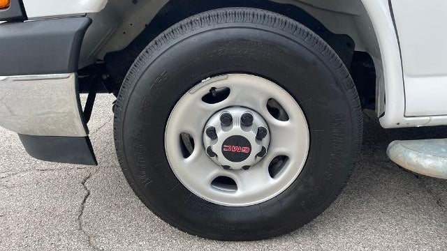 2024 GMC Savana 2500