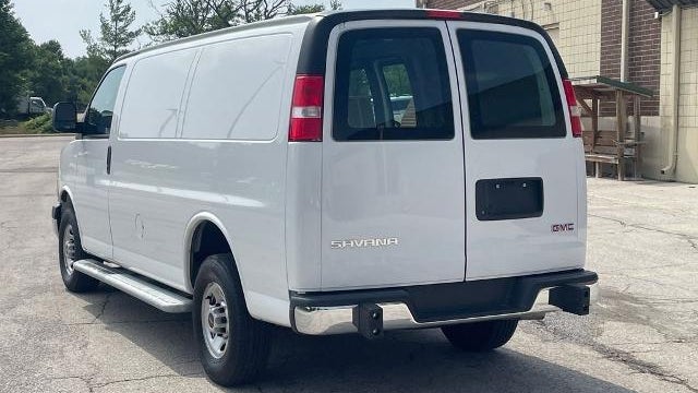 2024 GMC Savana 2500