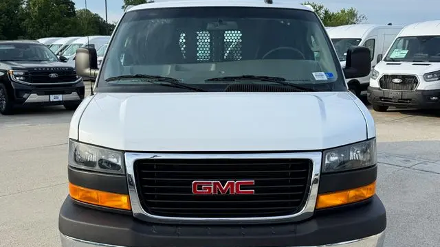 2025 GMC Savana 2500