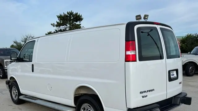 2025 GMC Savana 2500