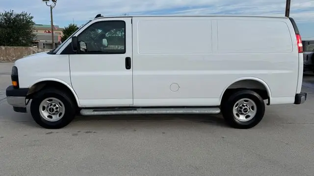 2025 GMC Savana 2500