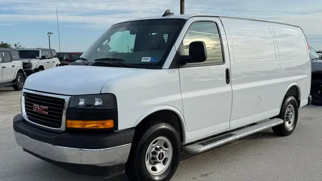 2025 GMC Savana 2500