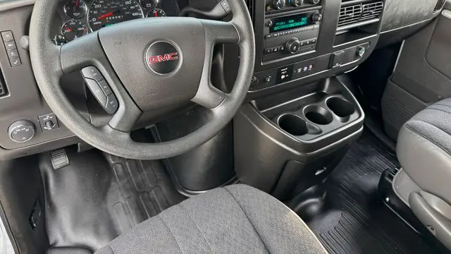 2025 GMC Savana 2500