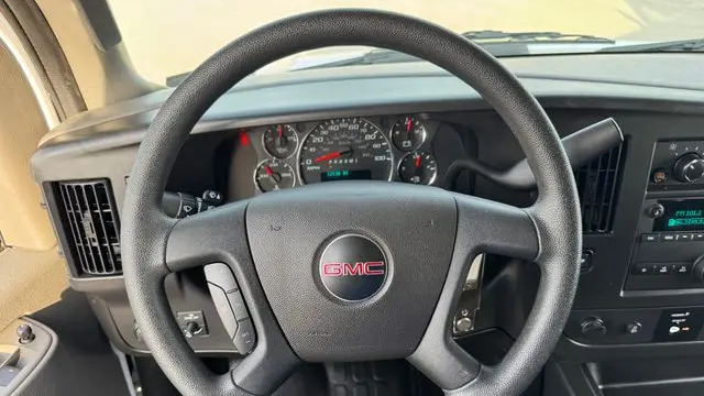 2025 GMC Savana 2500