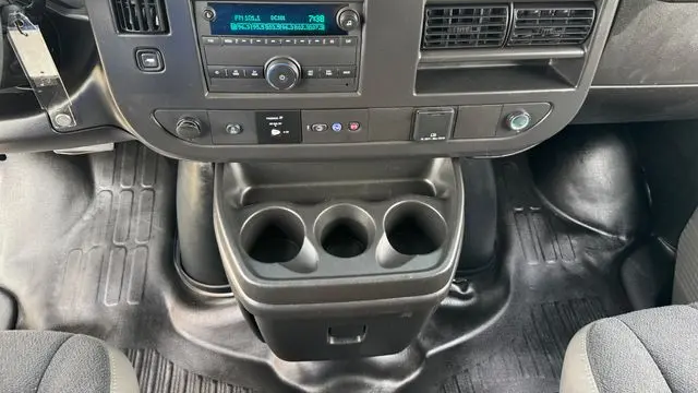 2025 GMC Savana 2500