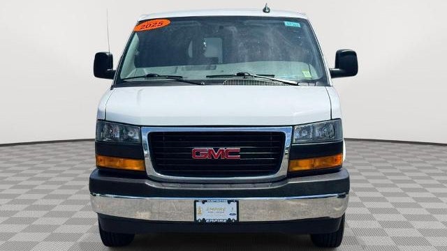 2025 GMC Savana 2500