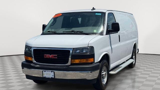 2025 GMC Savana 2500