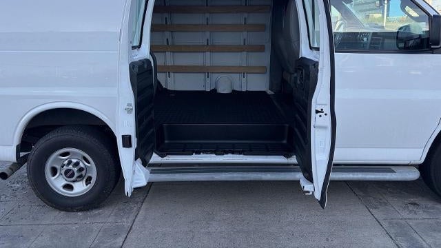 2021 GMC Savana 2500