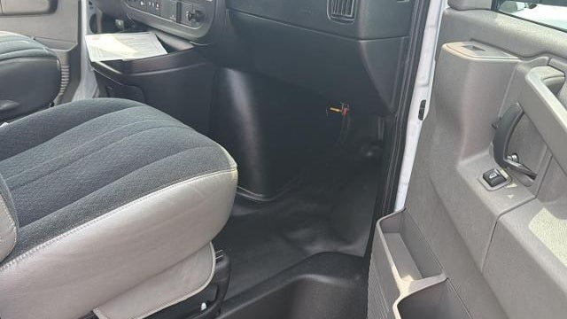 2021 GMC Savana 2500