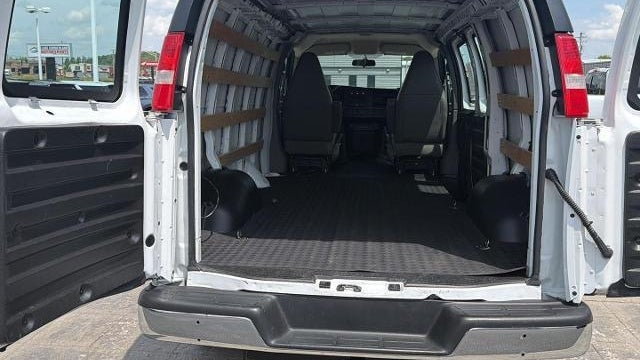 2021 GMC Savana 2500
