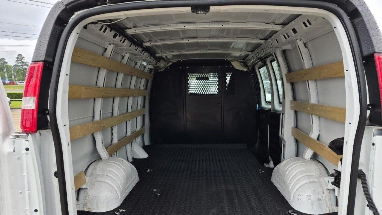 2024 GMC Savana 2500