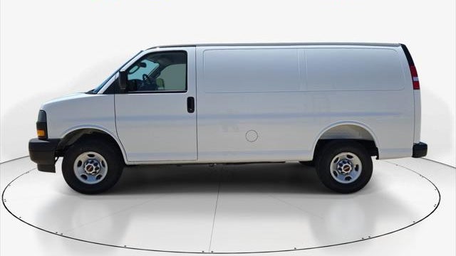 2026 GMC Savana 2500