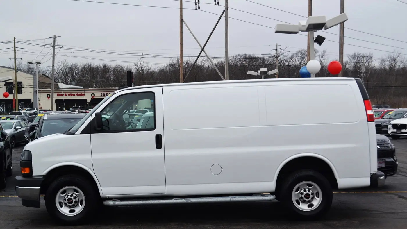 2024 GMC Savana 2500