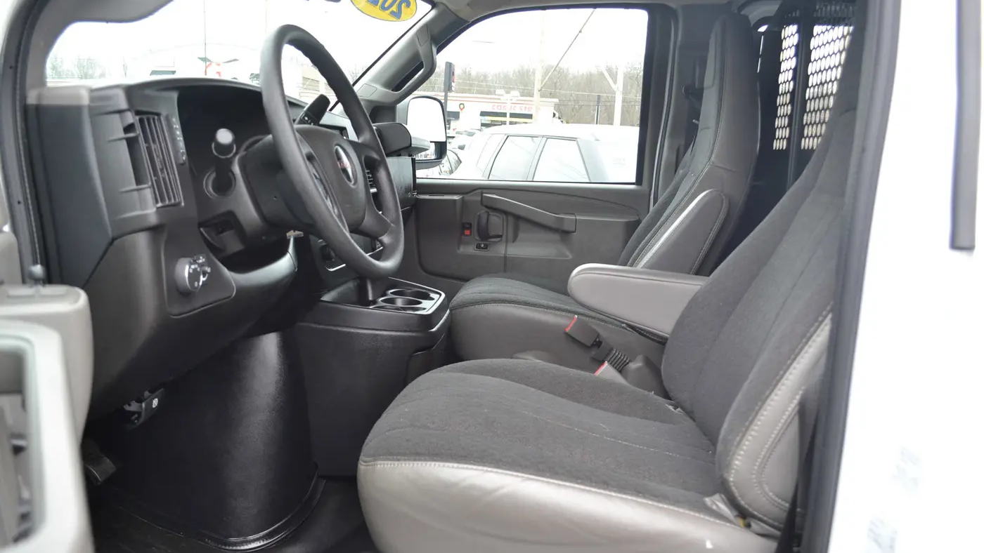 2024 GMC Savana 2500