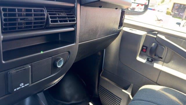 2024 GMC Savana 2500