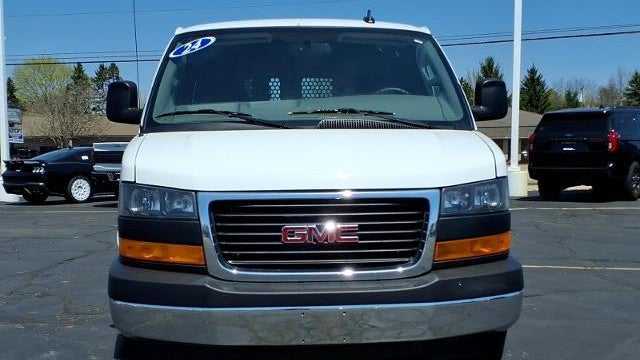 2024 GMC Savana 2500