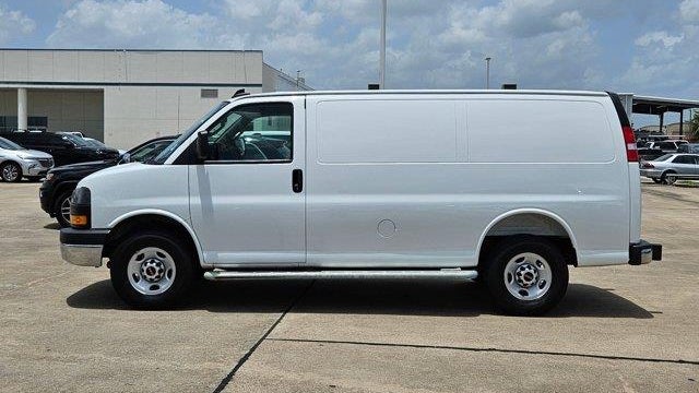 2025 GMC Savana 2500