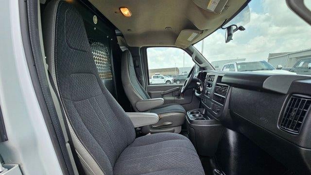 2025 GMC Savana 2500