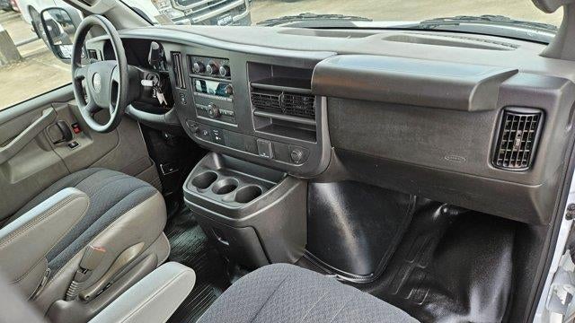 2025 GMC Savana 2500