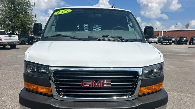 2025 GMC Savana 2500