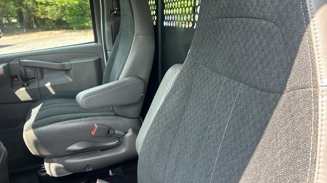 2025 GMC Savana 2500