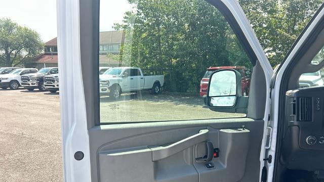 2025 GMC Savana 2500
