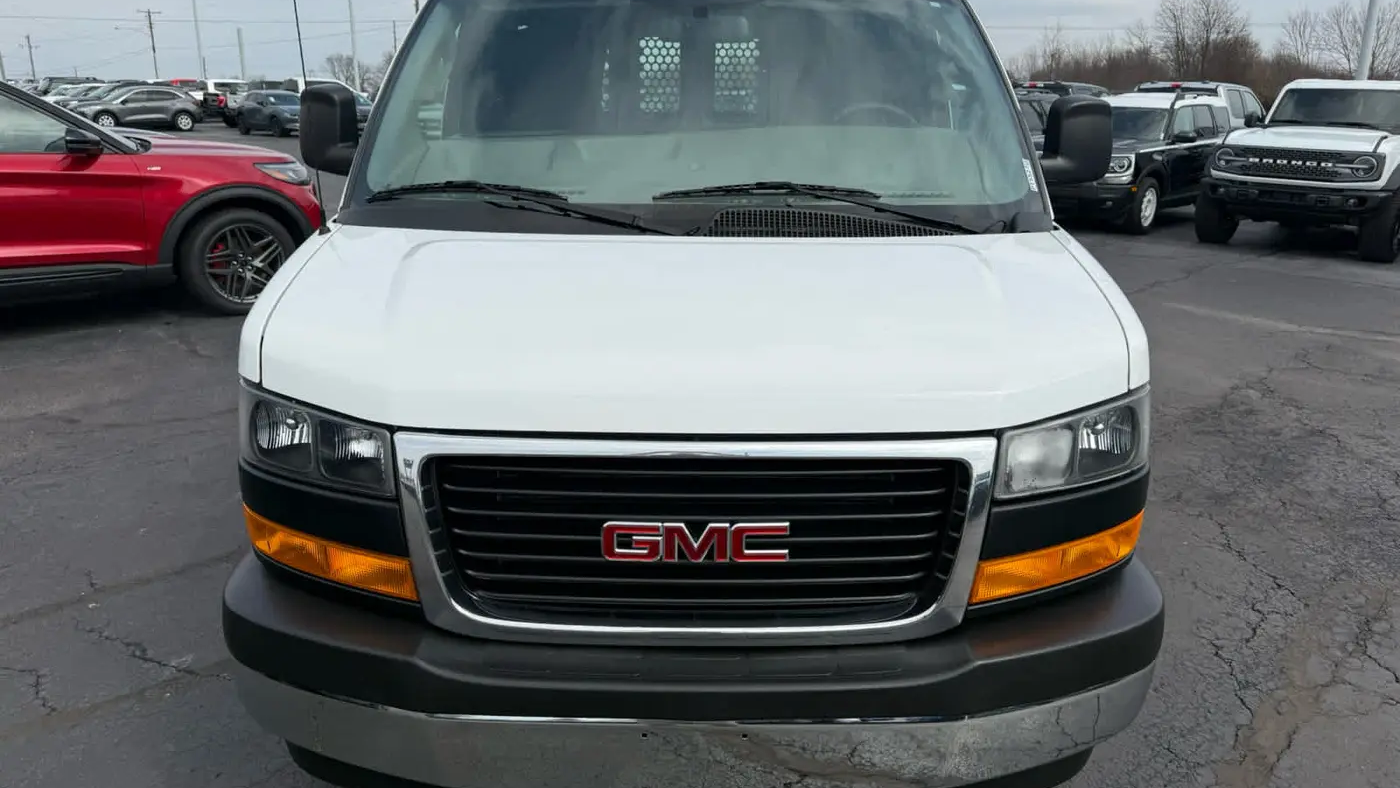 2024 GMC Savana 2500