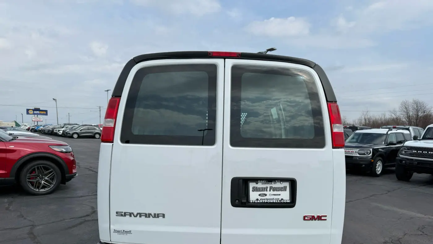2024 GMC Savana 2500