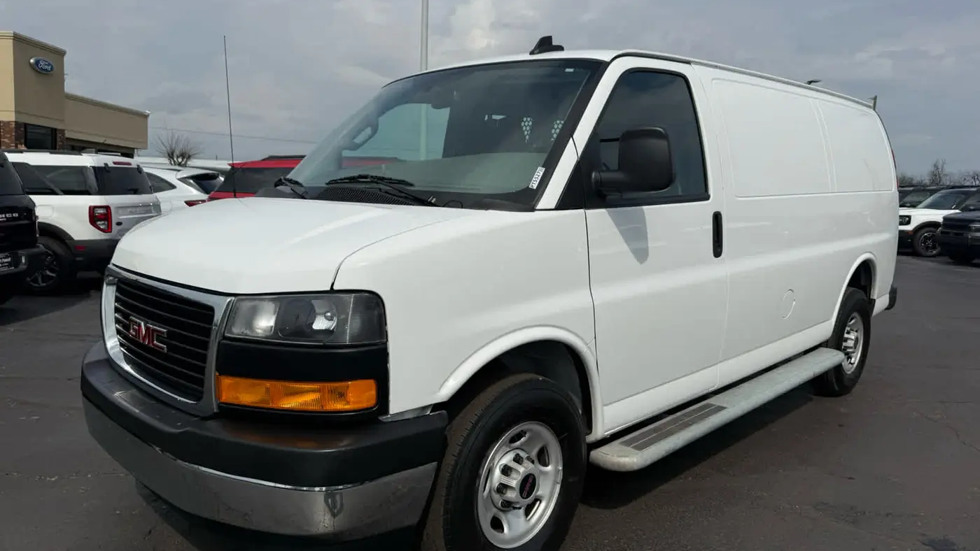2024 GMC Savana 2500