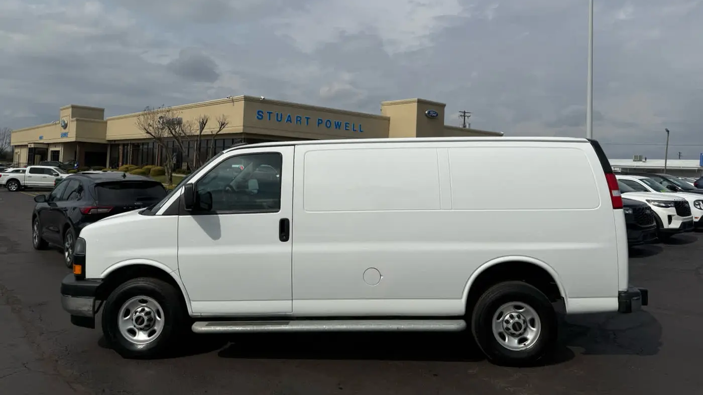 2024 GMC Savana 2500