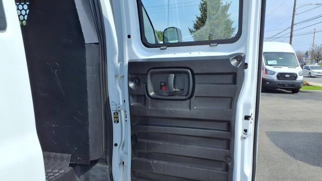 2024 GMC Savana 2500
