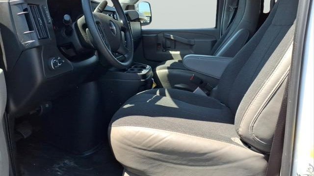2024 GMC Savana 2500