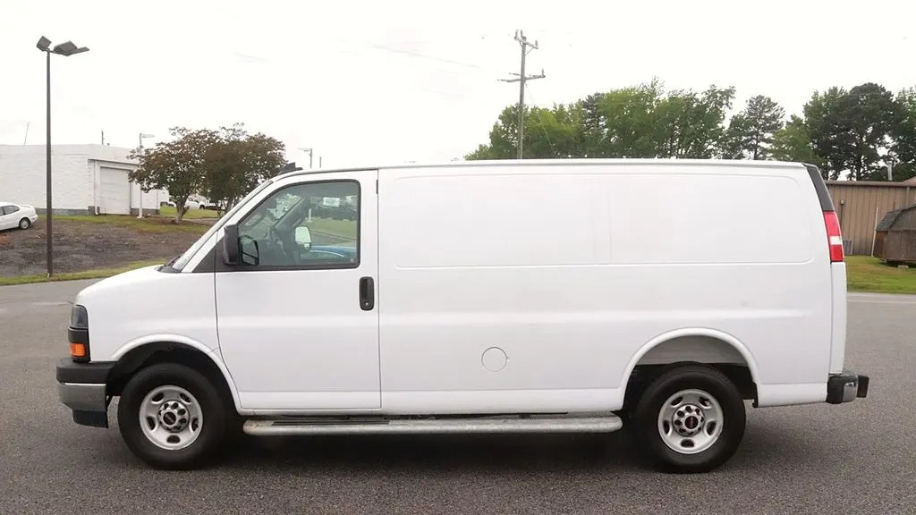 2025 GMC Savana 2500