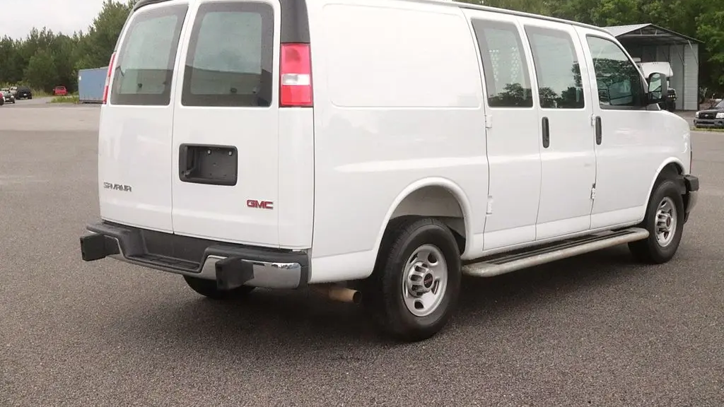 2025 GMC Savana 2500