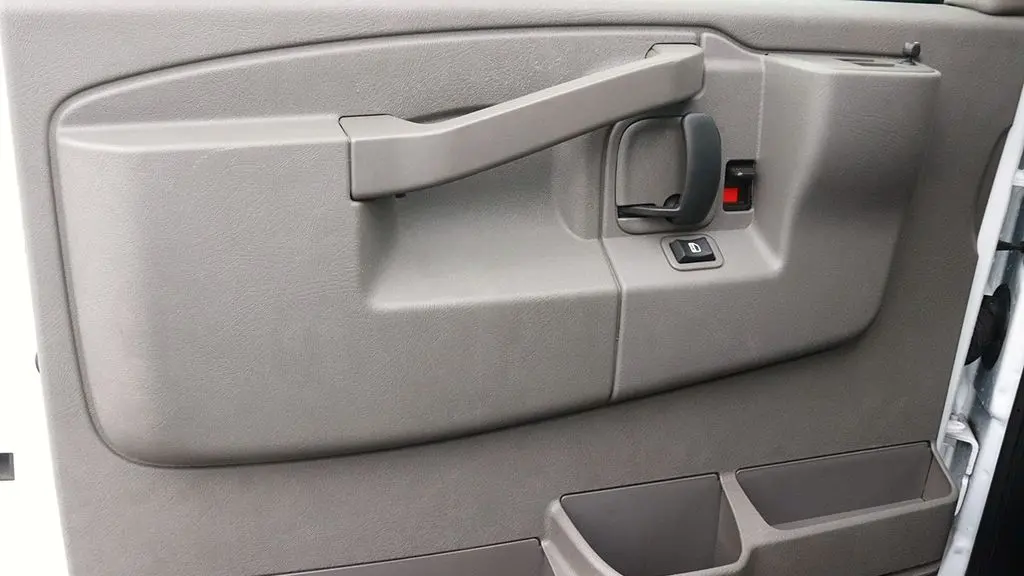 2025 GMC Savana 2500